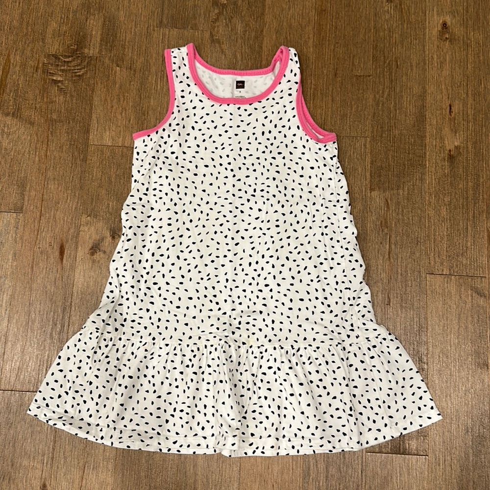 Sleeveless dress by tea. (Size 5)